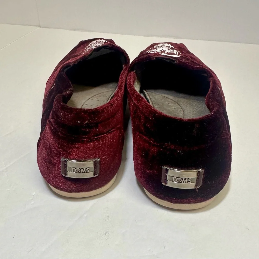 Toms Limited Edition Neiman Marcus Burgundy Velvet Loafers size 8.5‎ men’s